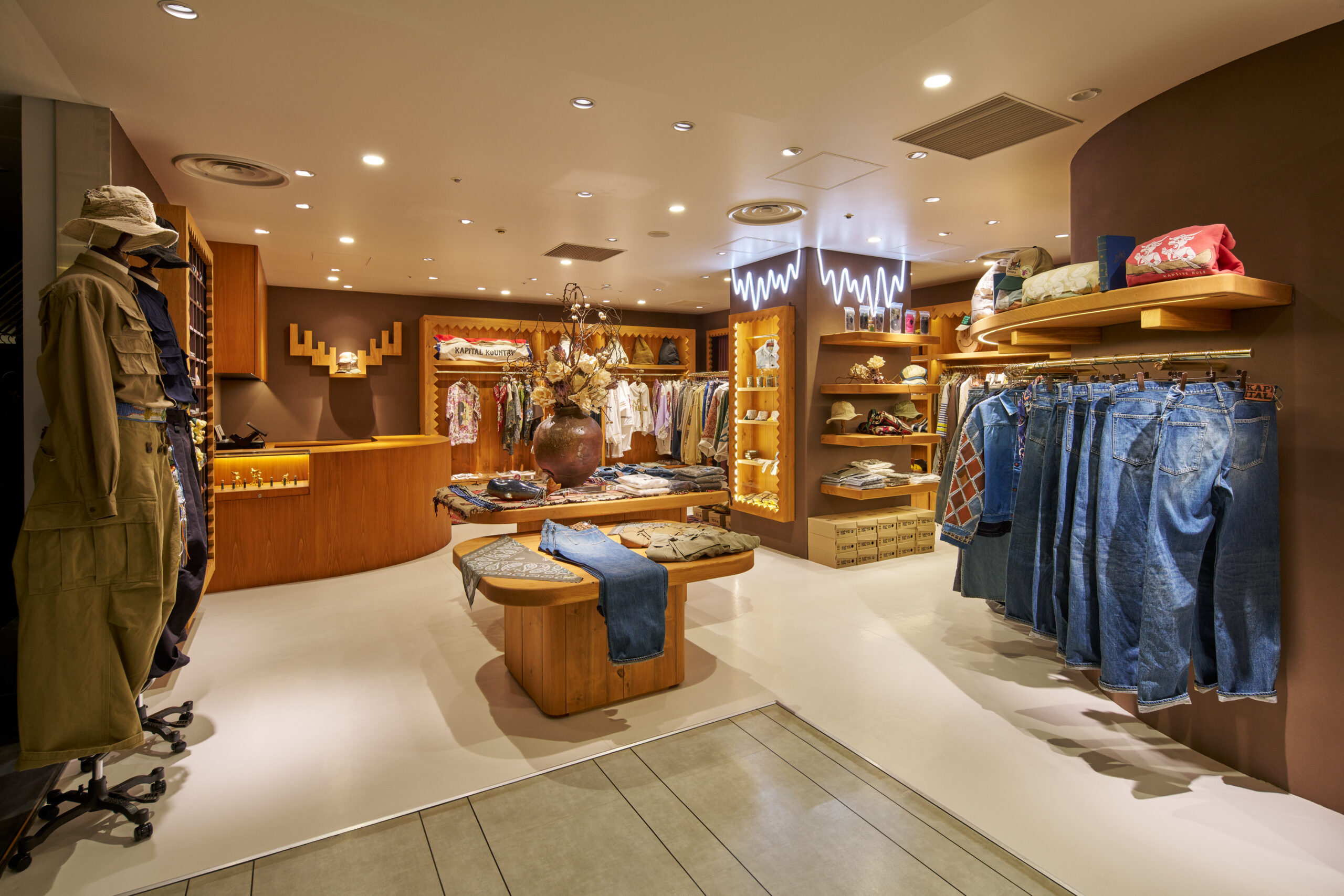 BAZAAR　KAPITAL　DUFFLE　CORNER　STORE