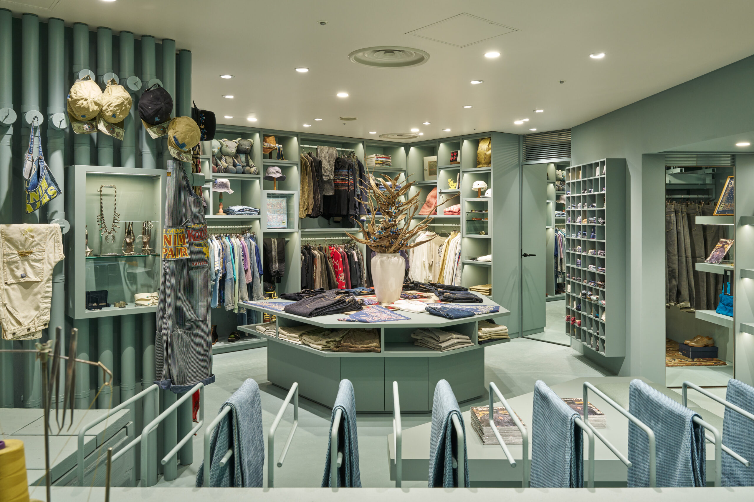 OSAKA　ABCD　STORE
